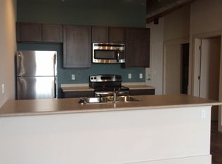 420 S Esplanade St APT F105, Leavenworth, KS 66048