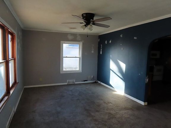 4th image of 216 S King St