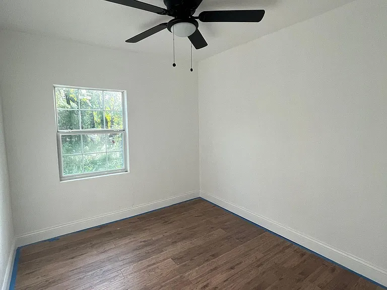 2229 Dathe St — Photo 6
