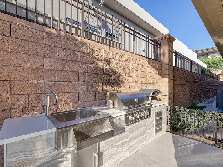 663 Palisade Rim Dr — Photo 45