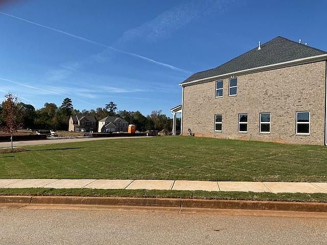 2nd image of 45 Somerset Hls