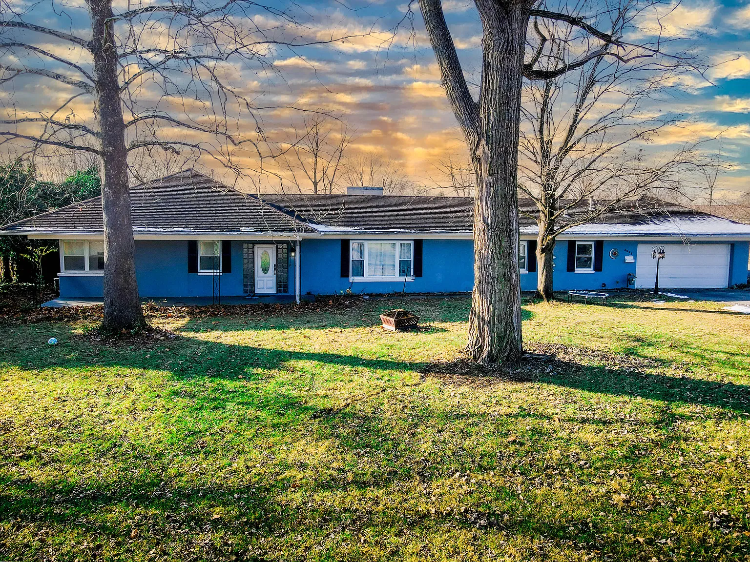 2553 Derr Rd photo 1