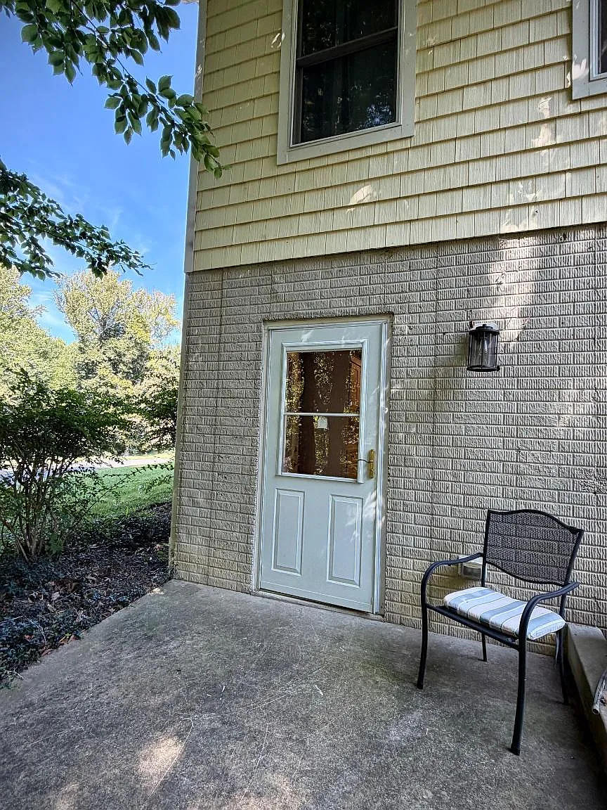 1 bed, 1.0 bath, 4748 sqft, $1,600 — Photo 1