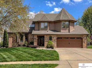 10606 Monroe St, Omaha, NE 68127