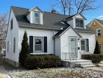 5876 North 42nd STREET, Milwaukee, WI, 53209