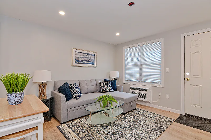 528 Ocean Blvd #11