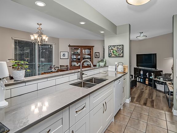 3rd image of 1755 Salton Rd #105