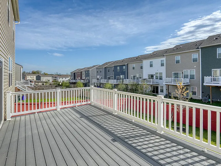 2085 Pomona Way — Photo 24
