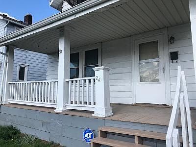 3rd image of 24 N Quentin Ave