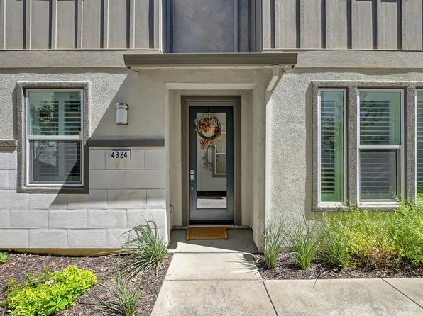 4324 Ocean Ln, Elk Grove, CA 95757