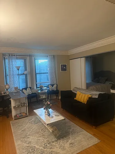 15 E Kirby St Photo 1
