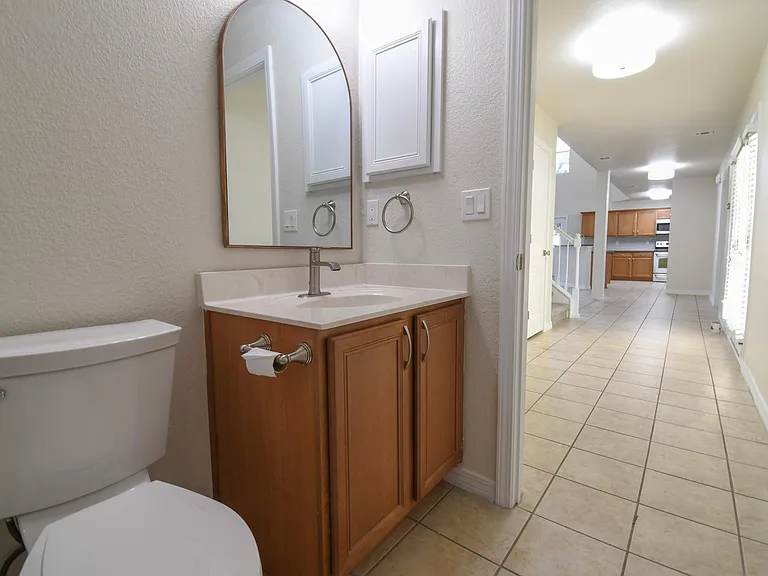 Full bathroom on 1st floor