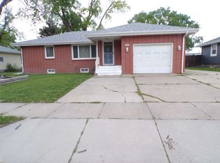 2460 Kummer Dr, Columbus, NE 68601