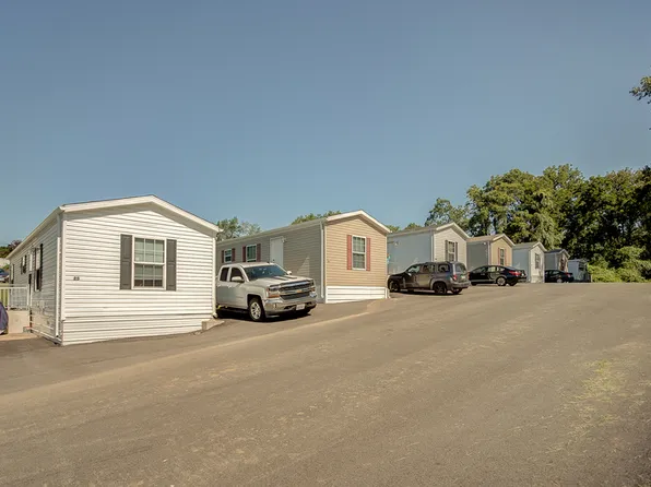 20 Coachlight Trailer Park, Glen Carbon, IL 62034