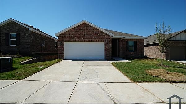 1st image of 717 Yorkshire Dr