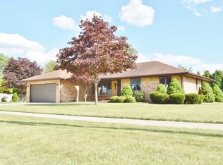 5525 W 82nd St, Burbank, IL