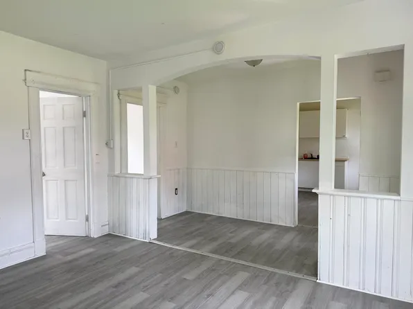 26 Huntington St #2, Springfield, MA 01107