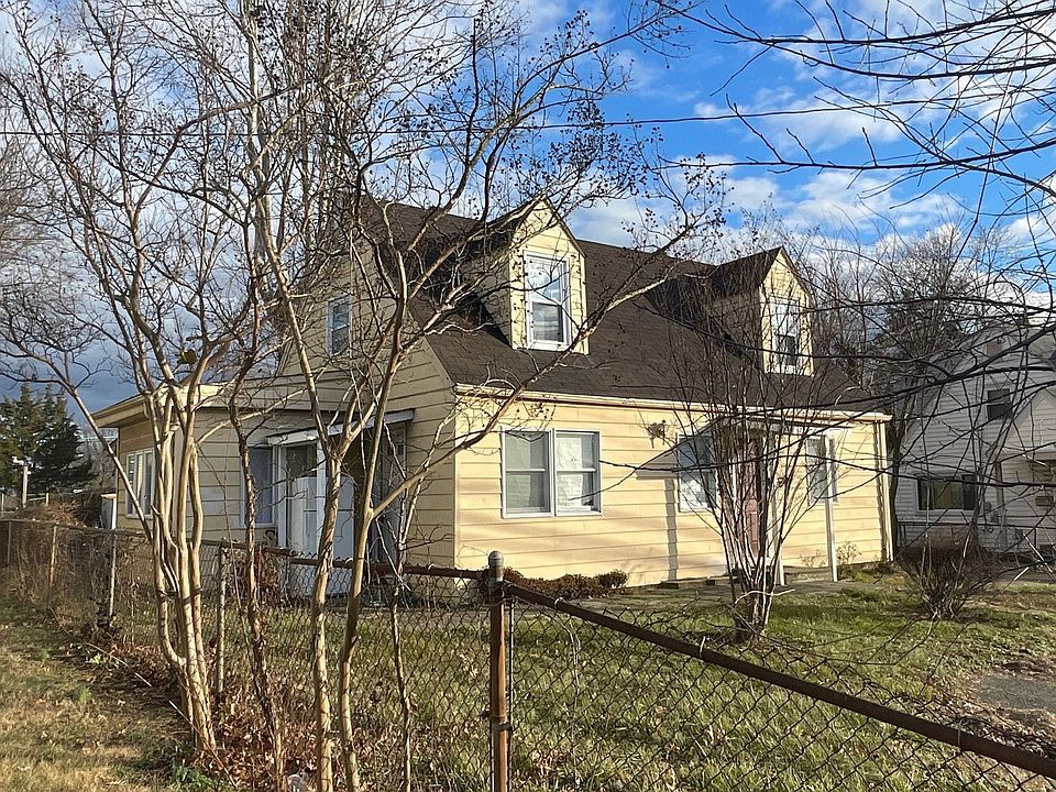 2nd image of 6111 N Kings Hwy