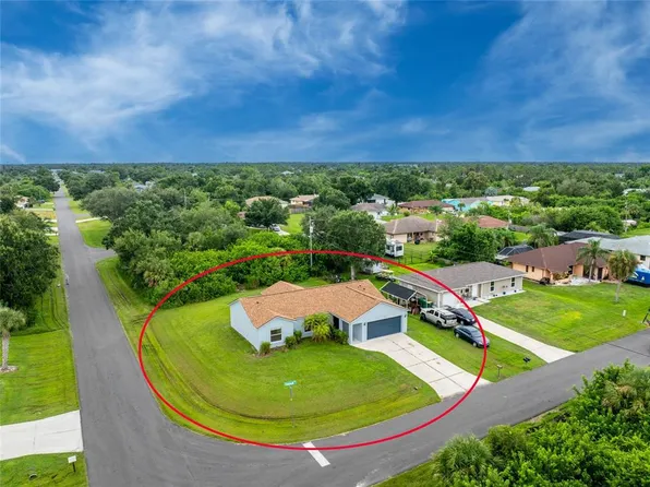 6126 Cromwell St, Englewood, FL 34224