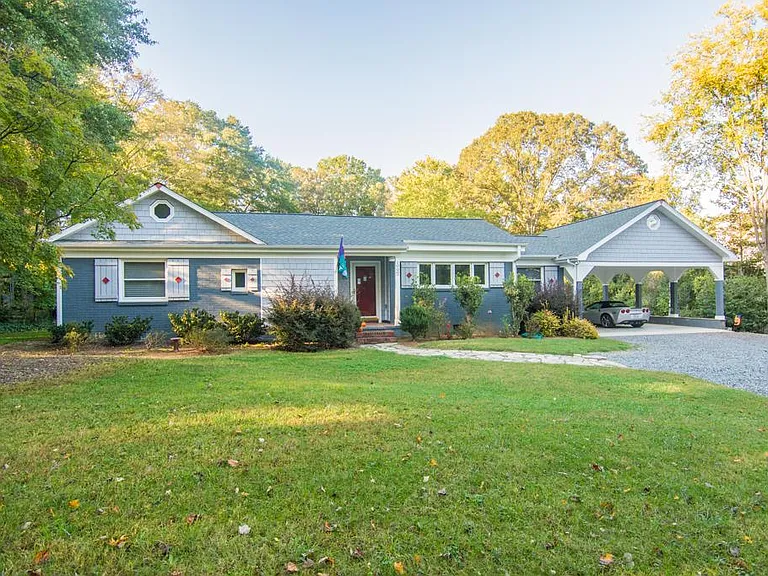 1000 Jefferson Dr — Photo 2