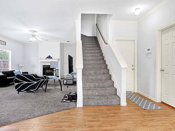 5th image of 10100 Spring Place Dr
