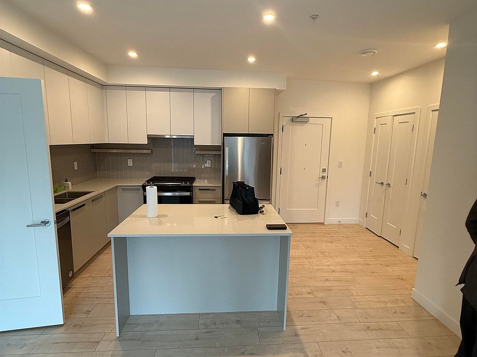1st image of 13788 76th Ave #306