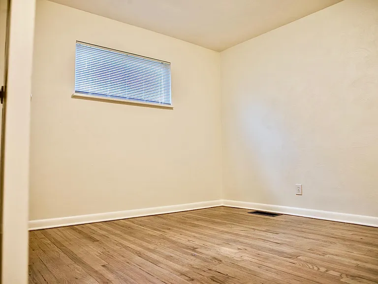 2544 Lamar St — Photo 10