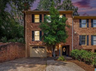 2401 Richelieu Ln, Hoover, AL 35216