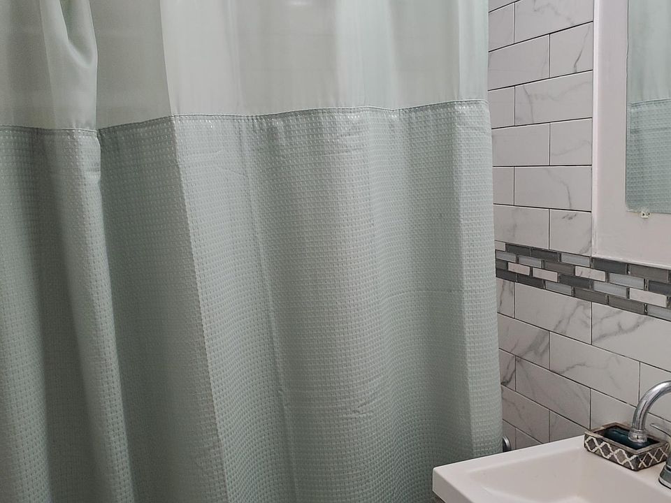 1st image of 204 Preston Ave