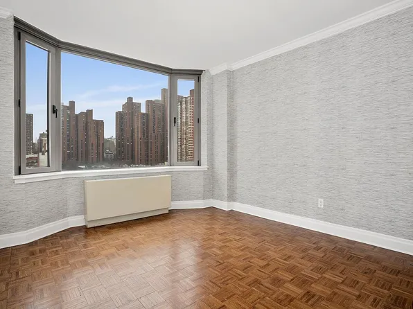400 E 90th St APT 11B, New York, NY 10128