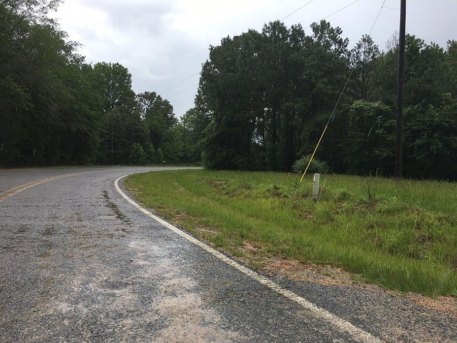 2nd image of 1500 Holloway Ray Rd