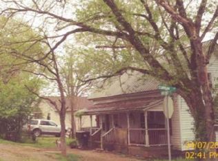 54 Montgomery St, Summerville, GA 30747