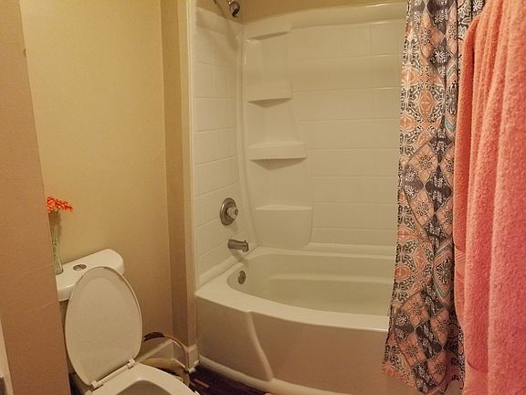 2nd image of 11361 Bedford Oaks Dr