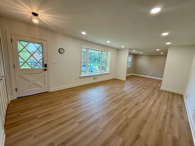 9398 Paulskirk Dr — Photo 3