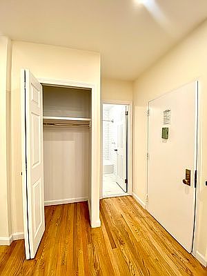 5th image of 228 E 80th St APT 3RW