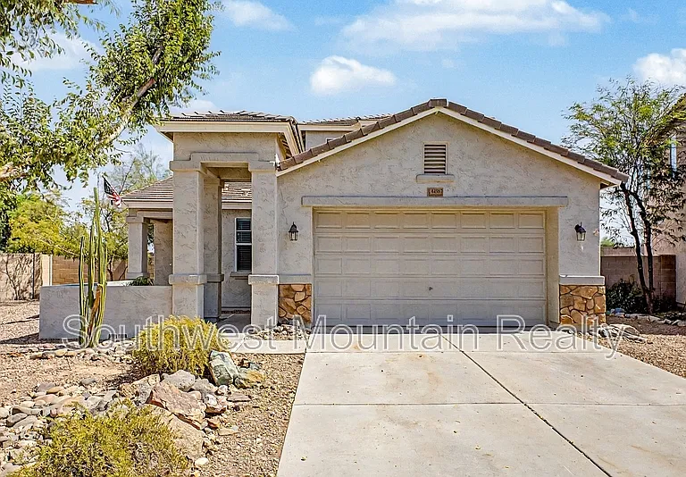 44967 W Sage Brush Dr — Photo 2