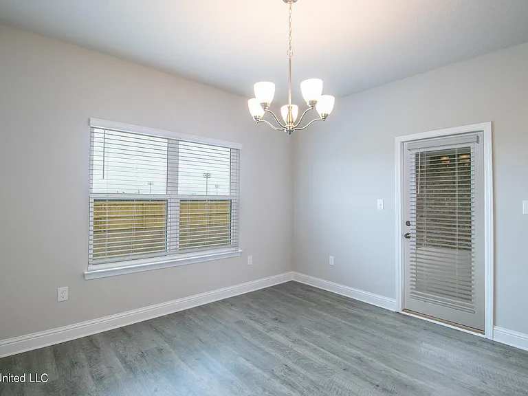 5209 Fairbury Way — Photo 16