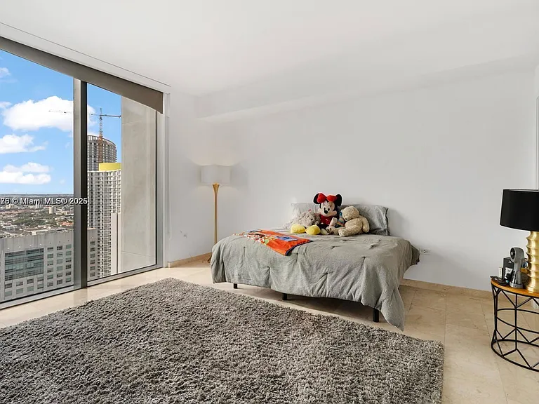 88 SW 7th St #3410 — Photo 8