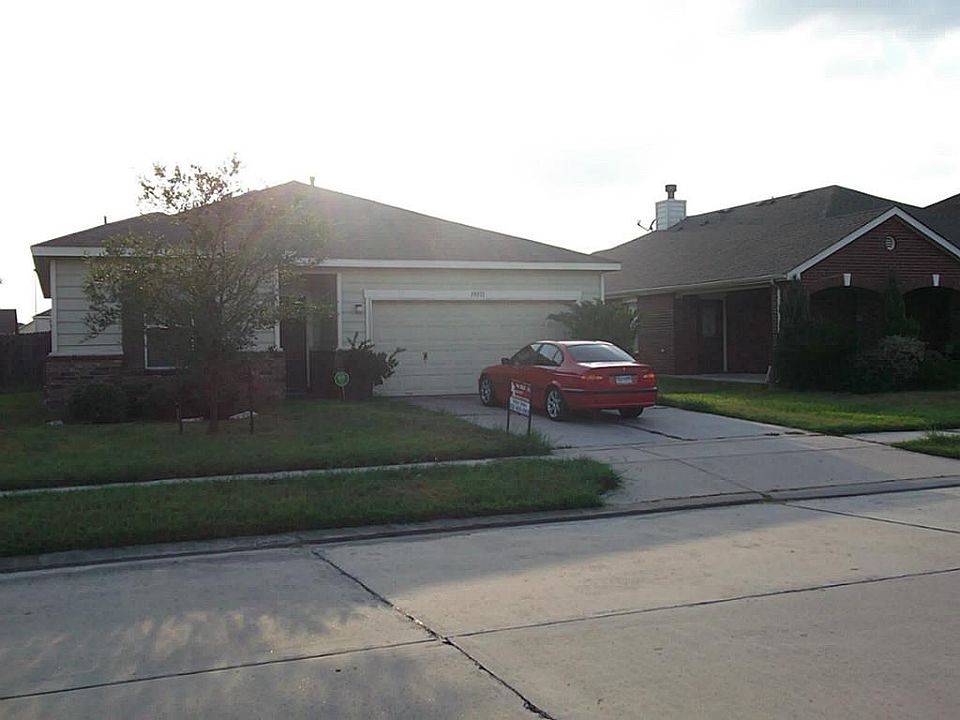 1st image of 19511 Remington Park Dr