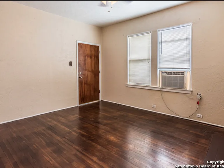 329 W Huisache Ave #1-3-3 — Photo 3