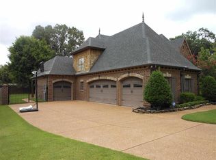 10644 Harvest Oaks Dr, Collierville, TN 38017