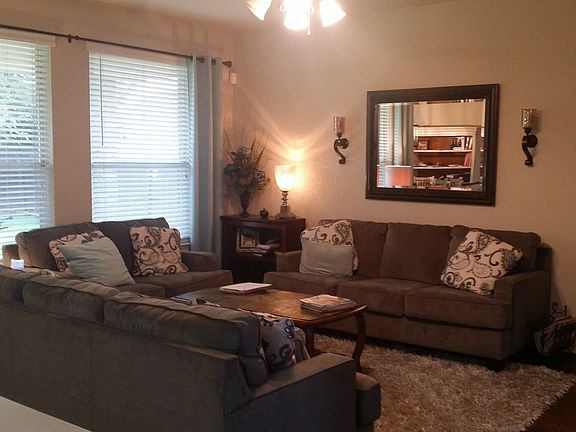 3rd image of 2440 Bridgeport Dr