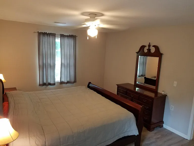 1402 Sineca Pl — Photo 13