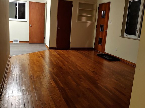 3rd image of 3368 Churchview Ave