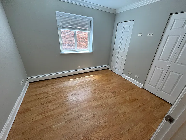 5454 Everett — Photo 7