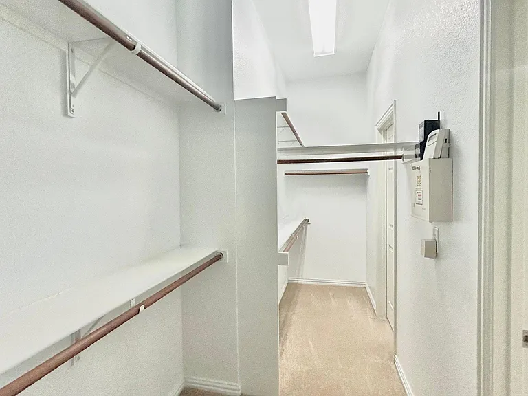 604 Peacock Dr — Photo 33