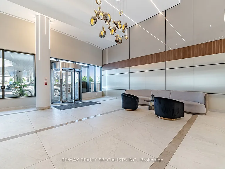 5105 Hurontario St #308 — Photo 3
