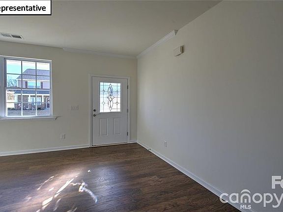 3rd image of 3133 Platinum Pointe Dr