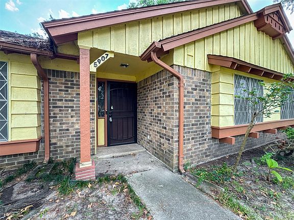 3rd image of 5907 Darkwood Dr
