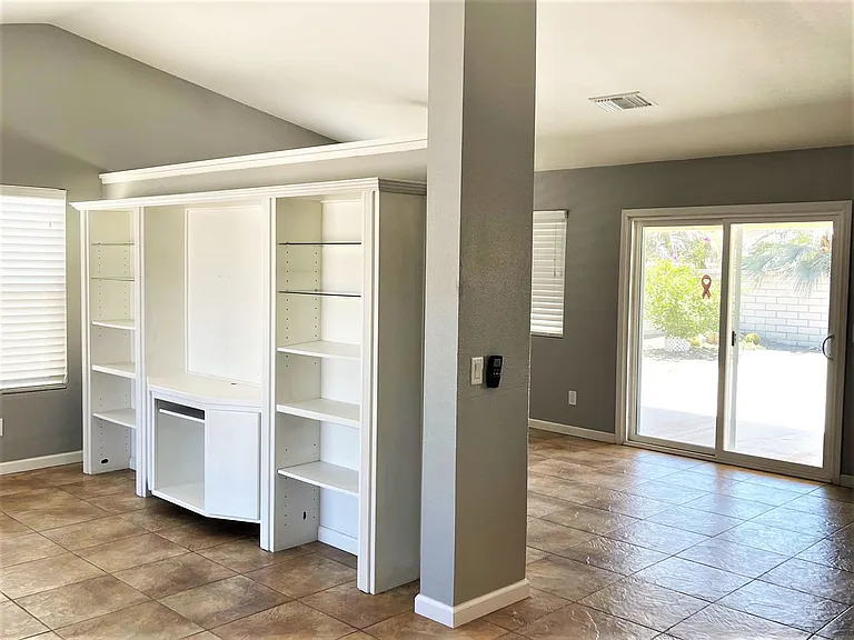 30399 Sterling Rd — Photo 11